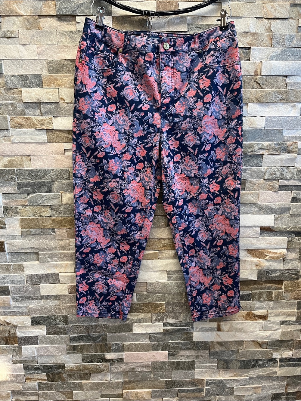 Isaac Mizrahi Navy & Pink Floral Chinos